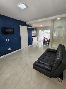 Apartamento-3 pé na areia, churrasqueira, acesso a lagoa, vista para rio, Torres e serra gaúcha