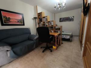 Estudio con terraza junto al mar