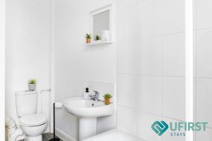 Modern 4BR Home - City Centre, Forest Rec, Arboretum & Hyson Green Market - Free Parking - Sleeps 8