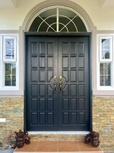 4BR Tagaytay House Staycation near Sky Ranch