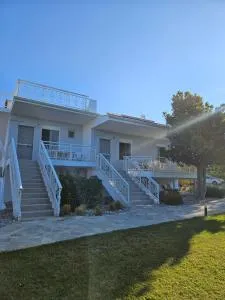 Cosmic Blue Apartments - Orfánion