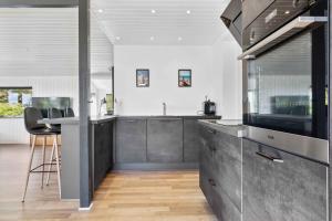 Restored Summercottage Close To The Seabeach