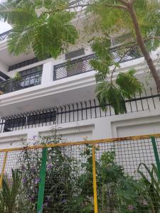 Family place with 3 bedrooms on first floor