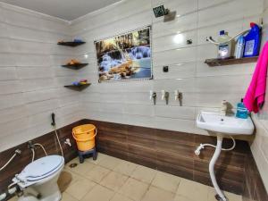 Family place with 3 bedrooms on first floor