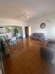 Casa ampla em Praia Grande - SP á 150 metros do Mar