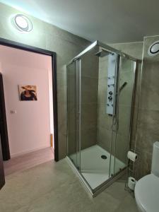 Appartements 6-person apartment in sea view villa with jacuzzi : photos des chambres