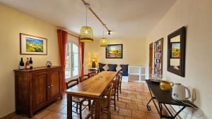 B&B / Chambres d'hotes La Ramade 5 Chambres & Table d'hotes en Drome Provencale : photos des chambres