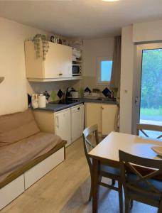 Appartement Cosy deux pieces coté pinede