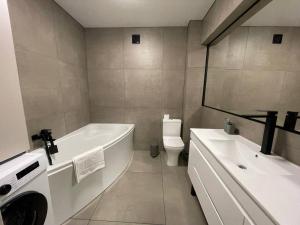 Uzhhorod Apartment Lux Світло не вимикають