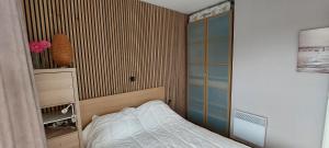 Gelijkvloers vakantie-appartement met groot zonnig terras