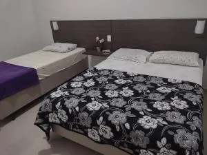Hostel Sollar Campinas - 瓦利尼乌斯
