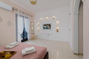 Peaceful House by the Creek 1