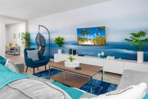 Avengers, Harry Potter, Pool, 10 Min to Disney!