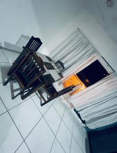 2 minutos de playa, rio y montañas