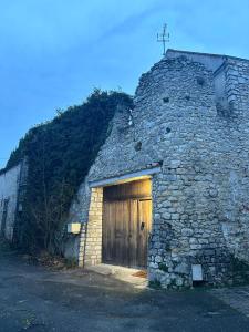 Maisons de vacances Muraille du chateau avec jacuzzi : photos des chambres