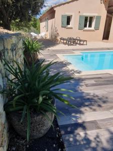 Villas Le Soleil du Ventoux : photos des chambres