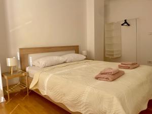 "V" apartment