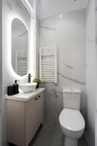 Stunning Views 3BR Sunny Flat - 3 Superb Balconies