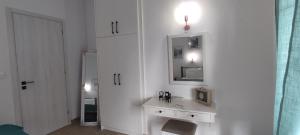 Happiness Apartment 5