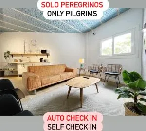 A TROITA HOSTEL Only Pilgrims Solo Peregrinos - Santiago