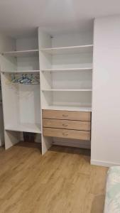 Appartements LOCATION SAISONNIERE PRES DE LA MER avec ROOFTOP : photos des chambres
