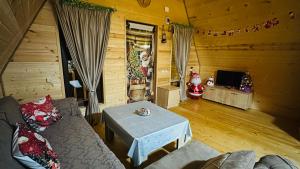 green cottage in sioni მწვანე კოტეჯი სიონში