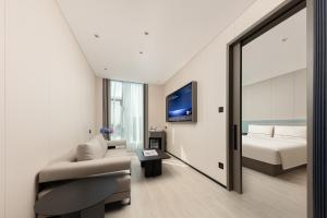 Atour Light Hotel Guangzhou Panyu Chimelong Wanbo Business District