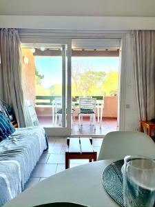 Appartements Appart renove - 4 personnes - piscine - parking : photos des chambres