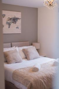 PARKING & GAMES City Centre Sleeps 6