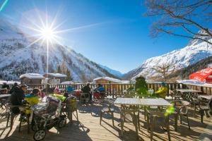 Appartements La Ferme a Roland ski in - ski out - Happy Rentals : photos des chambres