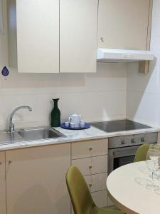 Downtown A whole house duplex designed for remote work and near metro lapa