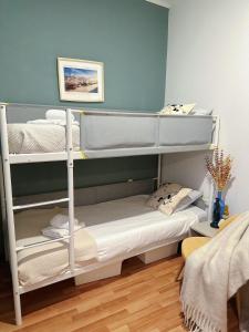 Downtown A whole house duplex designed for remote work and near metro lapa