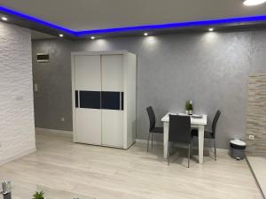 Infinity Apartman Obrenovac, sa parkingom privatnim