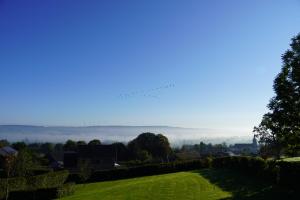 "Petite perle en Haute Ardenne" avec vue sur la vallée, cabine infra-rouge et bain balnéo