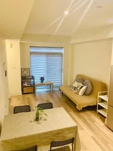 Entire condo 2 bedroom Budget Stay Walk to Subway - Thornhill