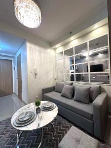 Shore 2 Residences, 1BR Balcony - Pool view