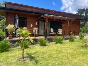 Casinha na serra para até 4 pessoas