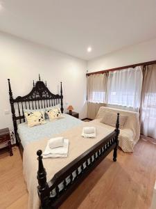 Downtown 2 minutes by walk to center and metro-direct to airpot T4