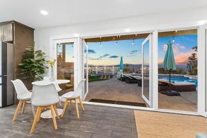 Upscale Resort House, Views, Saltwater Pool, Spa - Ubytování bez kategorie ve městě Spring Valley