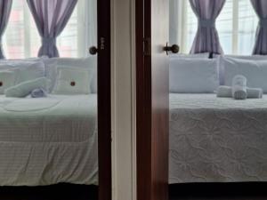 Habitación baño privado garaje moto, Manizales