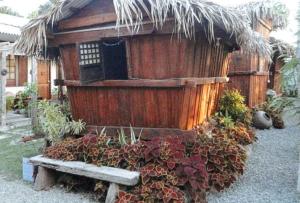 RedDoorz Hostel at Deomar Hometel & Farm Cafe Vigan Ilocos