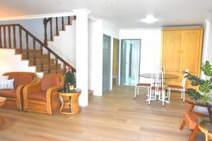Rain Tree Homestay