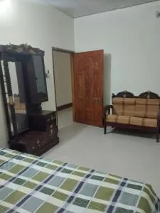 Naljuri Inn - Pynursla