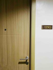 MOA, SMDC Good Stays Shore 2 - Tower 1 Unit 1290