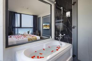 Ruby Luxury Hotel