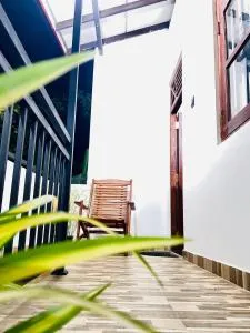 Peak Inn Holiday Resort - Madihe East