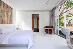 Modern 2BR Villa with Private Pool Prime Location