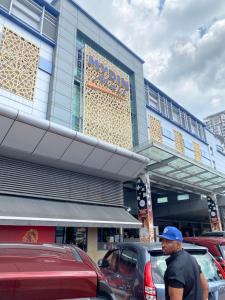 Edumetro apartment,subang jaya by Fieza
