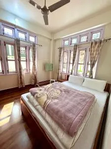 The Miyong River Homestay - Dirāng