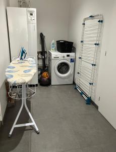 Maisons de vacances Maison 4ch/8pers Bourg de Baden : photos des chambres